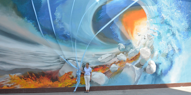 Mural został wyłoniony w konkursie, którego hasło brzmiało `Siła żywiołów, siła spokoju`. Fot. Natalia Seklecka