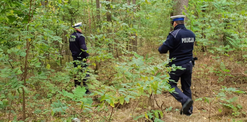 Policja apeluje do grzybiarzy, żeby nie jeździć do lasu samotnie, szczególnie, gdy słabo znamy teren.  Fot. KPP w Lipnie
