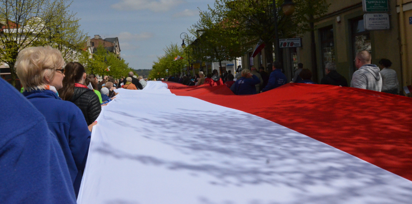 Jednym z elementów obchodów bedzie przemarsz ze 100-metrowa flagą z pl. Wolności do katedry. Fot. Natalia Seklecka
