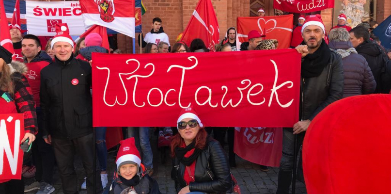 Włocławscy wolontariusze wzięli udział w marszu Szlachetnej Paczki w Toruniu. Fot. nadesłane