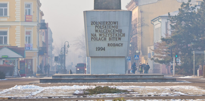 Wspólne złożenie kwiatów i przemówienia rozpoczną się przy Pomniku Żołnierza Polskiego na placu Wolności w niedzielę, 20 stycznia o godz. 12. fot. Łukasz Daniewski