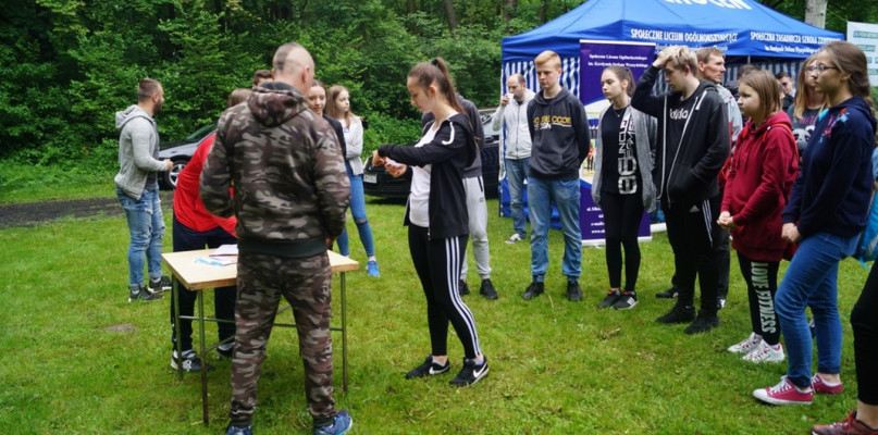 Najlepszą drużyną mistrzostw została reprezentacja Szkoły Podstawowej w Kowalu. Fot. Starostwo Powiatowe