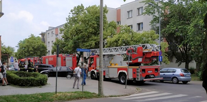 W budynku u zbiegu Kraszewskiego i Chmielnej interweniowały trzy jednostki straży pożarnej. Fot. nadesłane
