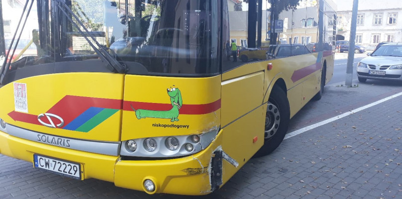 Osobówka nie ustąpiła pierwszeństwa autobusowi MPK. Fot. nadesłane