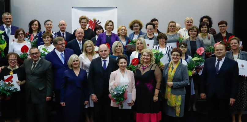 W gronie laureatów znalazło się łącznie czterech nauczycieli z Włocławska. Fot.  Biuro Prasowe Urzędu Marszałkowskiego