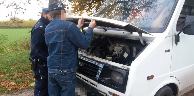 Policjanci sprawdzali m.in. stan samochodów dostawczych. Fot. KMP Włocławek