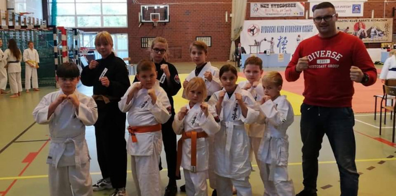 W kategorii do 30 kilogramów równych nie miała sobie Julia Kierzkowska. Złoty medal wywalczyła także Małgorzata Dolatowska, rywalizująca w kategorii junior - 60 kilogramów. Fot. Nadesłane