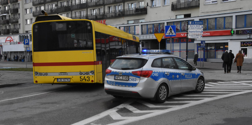Do zdarzenia doszło przed południem na pasach w pobliżu klasztoru franciszkanów. Fot. DDWloclawek.pl