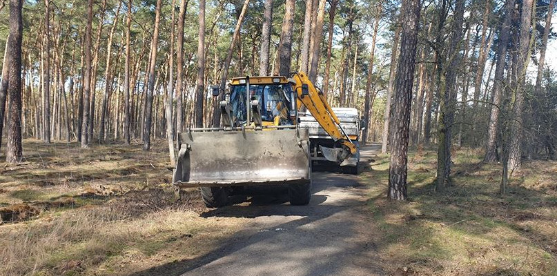 Rozpoczął się remont ścieżki prowadzącej w kierunku jez. Wikaryjskiego. Fot. Facebook/Krzysztof ukucki