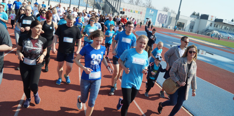 W 2019 roku akcja Przyjaźnie dla Autyzmu odbyła się na stadionie OSiR. Fot. Natalia Seklecka