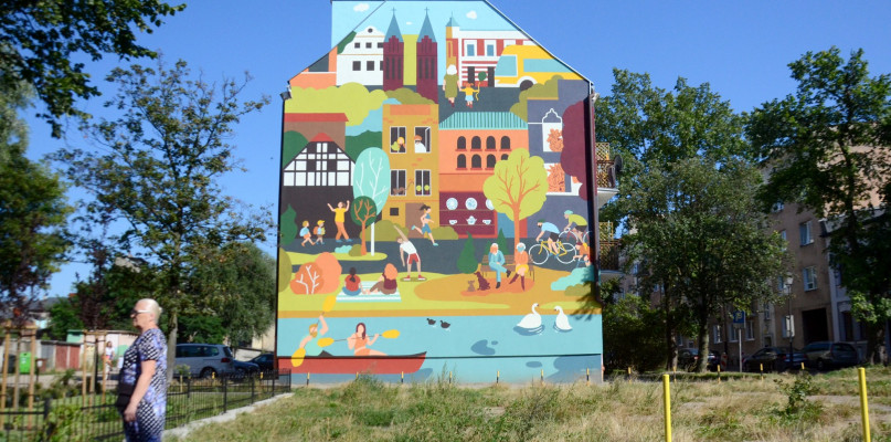 Pierwszy mural przewidziany w ramach rewitalizacji Śródmieścia pojawił się niemal rok temu przy ul. Żabiej. Fot. Natalia Seklecka