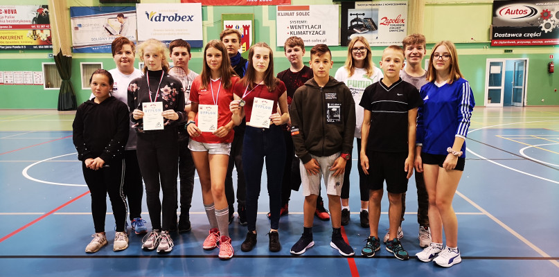 W Międzywojewódzkich Mistrzostwach Młodzików w Badmintonie zaprezentowali się zawodnicy z ośmiu klubów z województwa kujawko-pomorskiego. Fot. Andrzej Kłódkowski