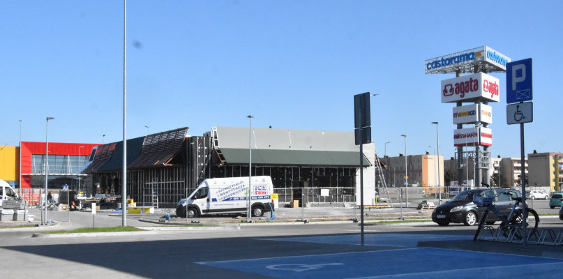 Budowa restauracji McDonald's trwała kilka miesięcy. Tak budynek wyglądał we wrześniu 2020 roku. Fot. Daniel Wiśniewski
