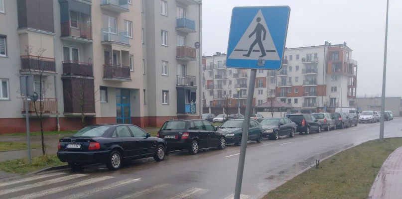 Włocławek: Mieszkańcy ul. Celulozowej proszą o więcej miejsc parkingowych. Fot. nadesłane
