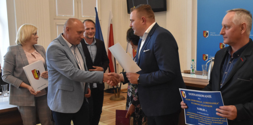 Kluby sportowe i jednostki OSP znów mogą liczyć na wsparcie Starostwa Powiatowego Fot. Michał Osiecki