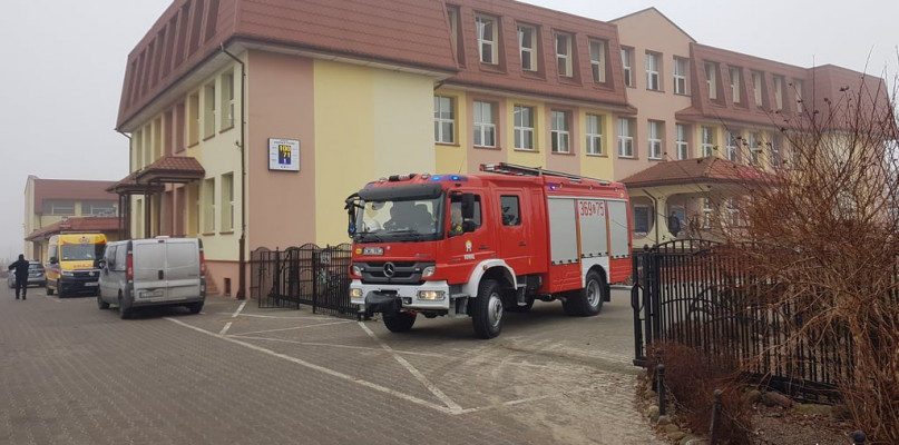 Alarm bombowy w przedszkolu w Kowalu. Fot. kowal.eu