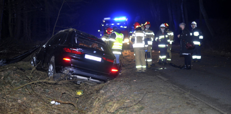 Wypadek w Lipnie. Policjanci ustalili, że auto koziołkowało. Fot. Marcin Jaworski/Terazlipno.pl