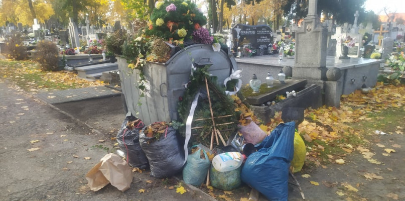 Czy śmieci z cmentarza powinny być segregowane? Fot. nadesłane