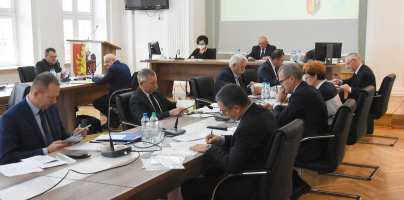 Radni przyjęli uchwałę o rozszerzeniu oferty przewozów pasażerskich. Fot. Michał Osiecki