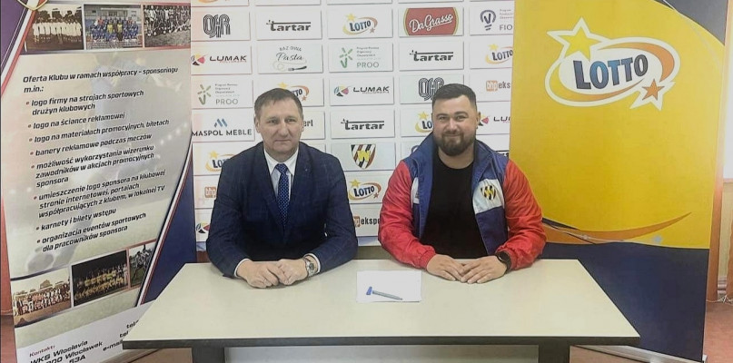 Mariusz Strojczyk (z prawej) został nowy trenerem "Trójkolorowych". Fot. WKS Włocłavia Włocławek
