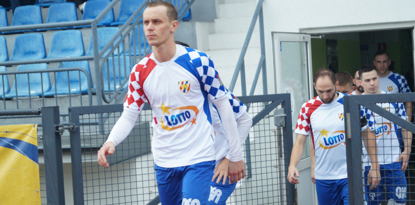 Kamil Kuropatwiński (na zdjęciu) pozostaje w zespole na kolejny sezon. Fot. Archiwum DD