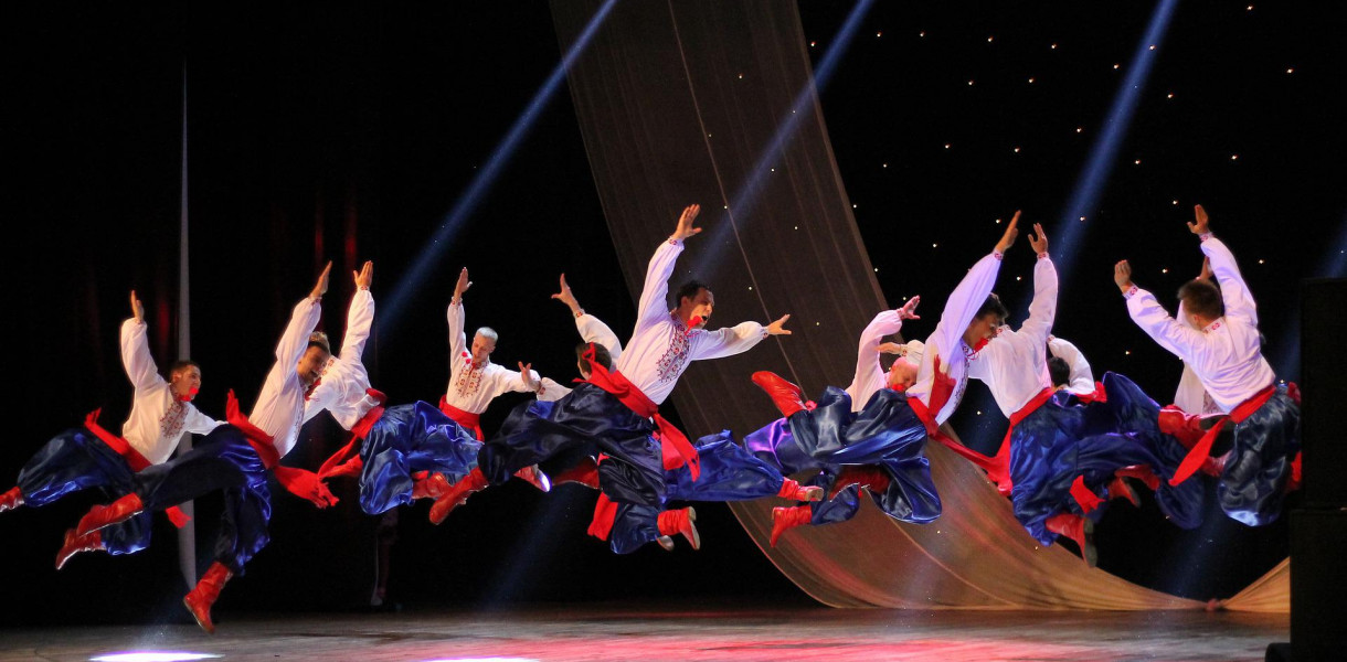 Na scenie Browaru B. pojawią się ludowi tancerze z Ukrainy. fot. depositphotos.