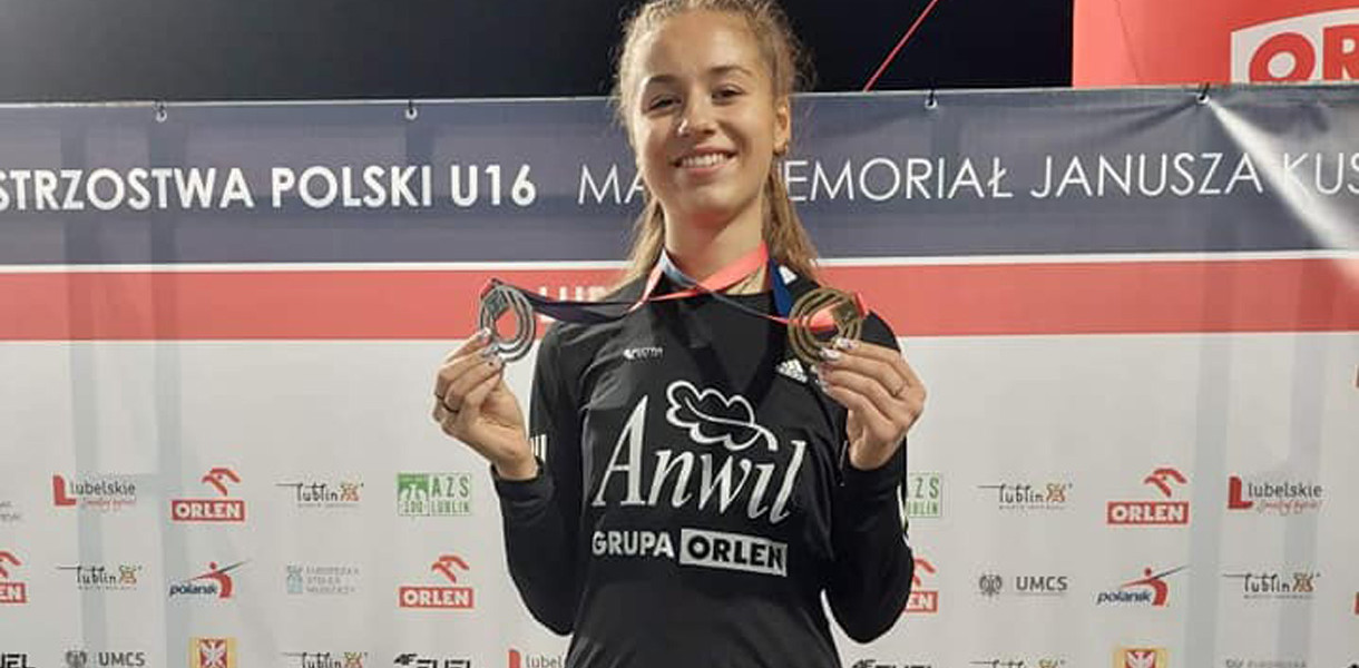 Maja Woźniak jest podwójną medalistką Mistrzostw Polski U16. Fot. LKS Vectra
