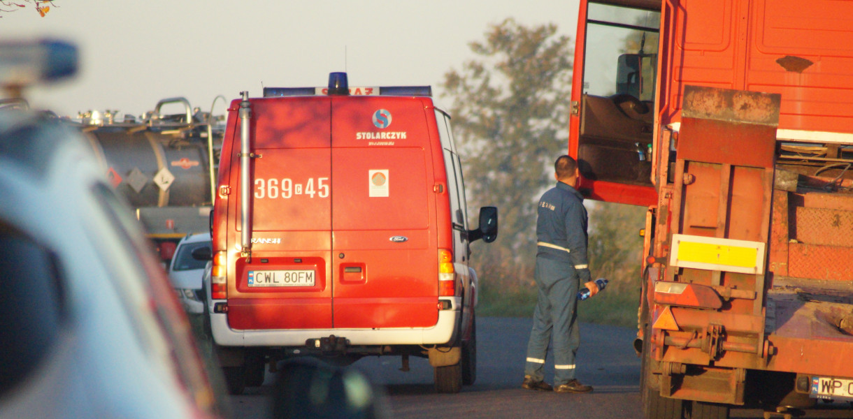 Prokuratura Okręgowa bada sprawę wycieku z ropociągu w m. Łania (gm. Chodecz). Fot. Natalia Seklecka