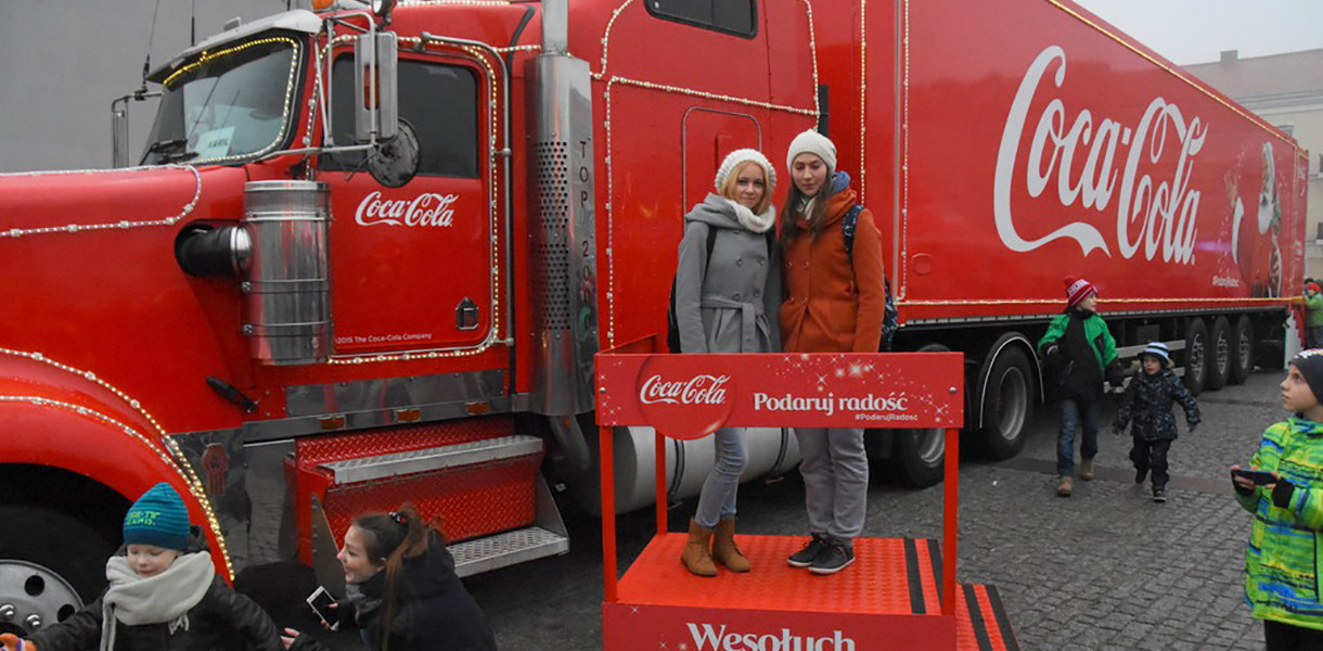 ciężarówka Coca-Coli we Włocławku - rok 2015.Fot. archiwum DDwloclawek.pl