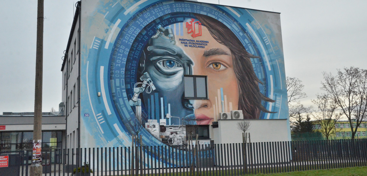 Powstał mural na budynku dydaktycznym PANS przy ul. Energetyków. Fot. Kamil Kazimierczyk.