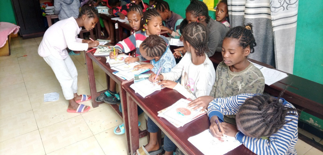 Chcą zbudować świetlicę dla dzieci w Etiopii. Fot. zrzutka.pl