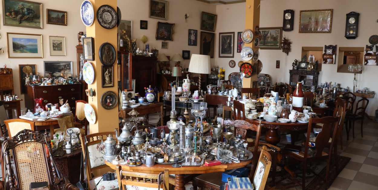 Galeria Stary Świat przy ul. Starodębskiej 41 w każdą pierwszą i trzecią sobotę zaprasza na jarmark staroci. Fot. Stary Świat. 