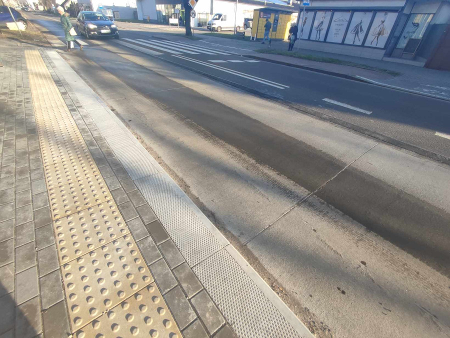 Zatok na Kaliskiej przy targowisku. Fot. DD.