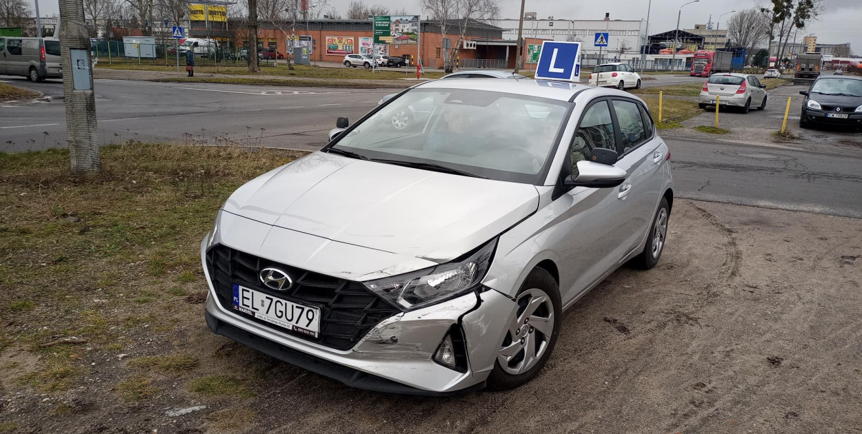 Uszkodzenia wykluczyły jeden z ośmiu pojazdów włocławskiego WORD z dalszej jazdy. Fot. M.D. 