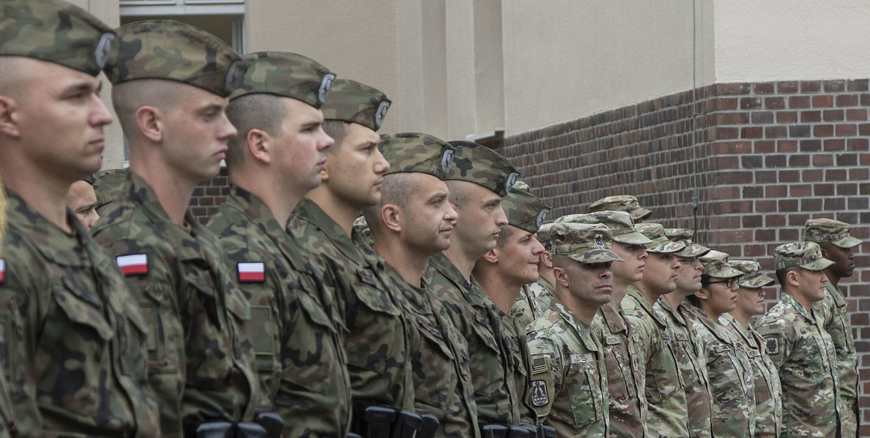 Fot. Spc. Garrison Waites, 5th Mobile Public Affairs Detachment, Public domain, via Wikimedia Commons