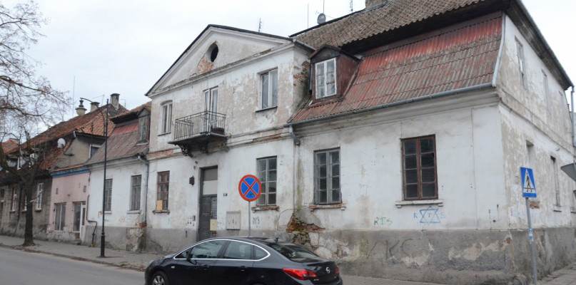 Fot. Archiwalne zdjęcie DD - kamienica przy Królewieckiej 12 przed rozbiórką przybudówek
