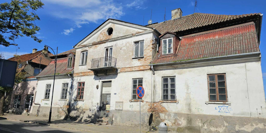 Fot. Archiwum DD | Budynek przy Królewieckiej 12 przed rozbiórką przybudówek