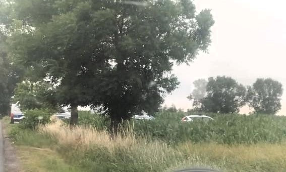 Skala policyjnej interwencji w Woli Sosnowej zaniepokoiła mieszkańców okolicy. Fot. nadesłane