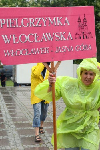 34. piesza pielgrzymka na Jasną Górę wyszła z Włocławka-15949