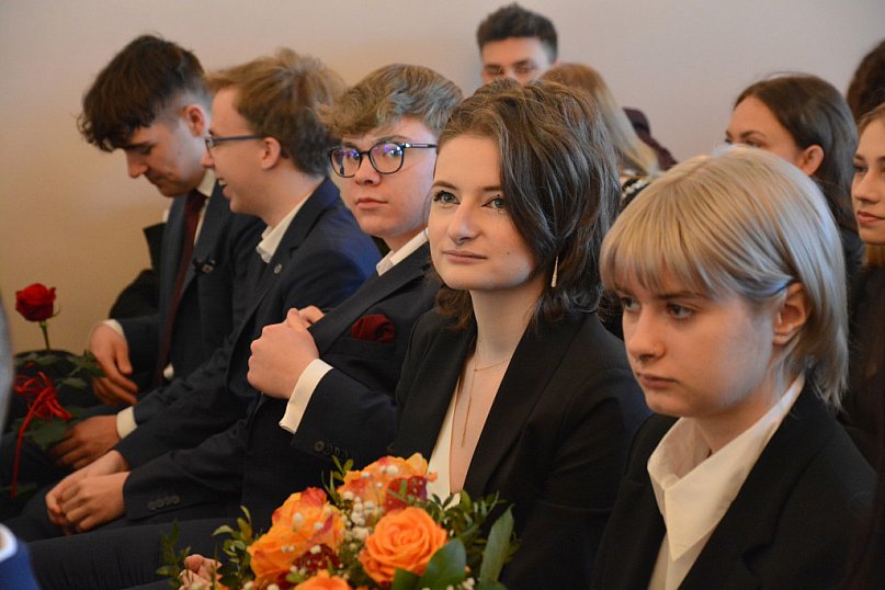 Kiedy Jest Zakonczenie Roku Dla Maturzystow Zakończenie roku dla maturzystów w LZK - ddwloclawek.pl
