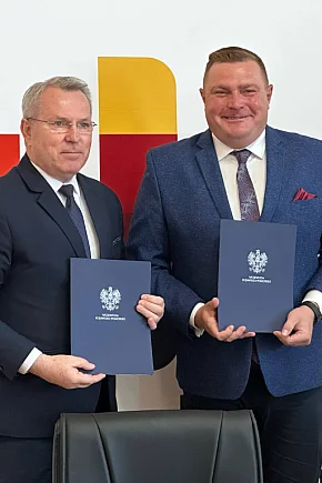 Podpisanie umów w Starostwie Powiatowym-20510