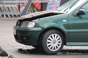 Pożar samochodu w Michelinie-20532
