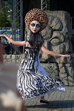 Teatry uliczne na Starym Rynku-20835