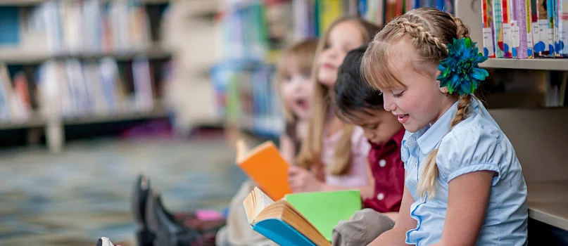 WAKACJE Z BIBLIOTEKĄ - Kapitalna Kapitulna - Bajki spod liścia-22328