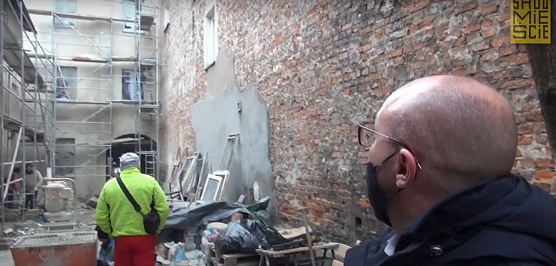 Prezydent Wojtkowski na placu budowy! Sprawdził, jak idą te remonty [WIDEO]