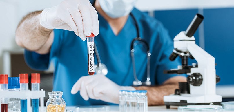 We Włocławku 26 zakażeń i jeden zgon. Jaka sytuacja w kraju?