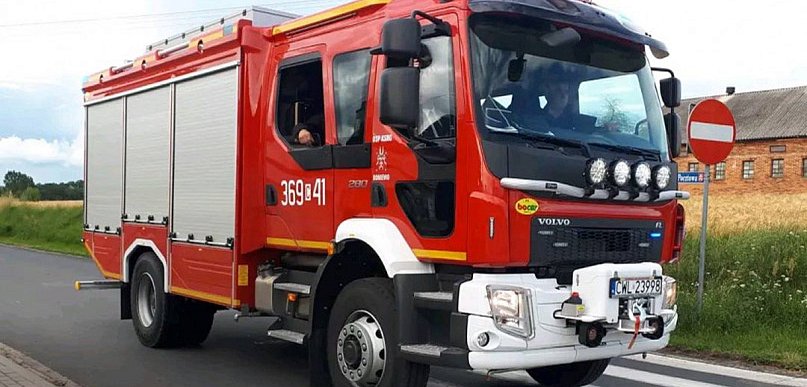 Dostali nowy wóz za prawie milion złotych. Poprzednim jeździli do pożarów 42 lata