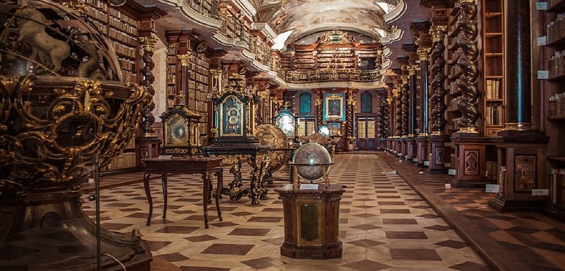 Odkrywając tajemnice przeszłości: top 10 powieści historycznych