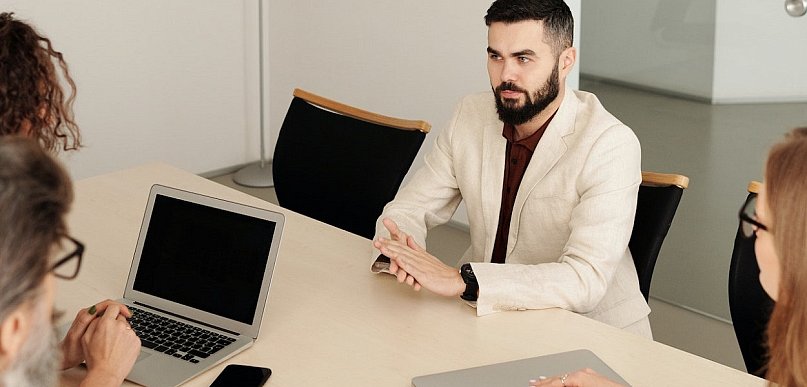 Jak działają firmy HR?