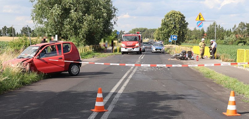 Fiat wjechał w motocykl. Sprawca wypadku pod wpływem narkotyków 